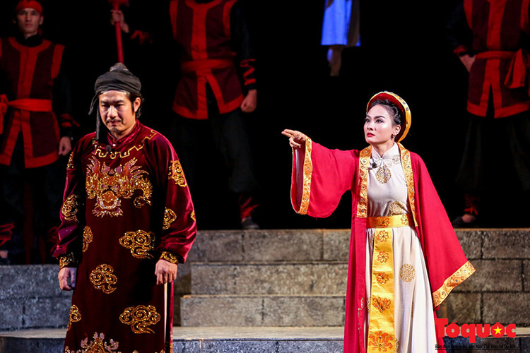 Ở mảng sân khấu kịch, Bảo Thanh giành 2 huy chương bạc tại Liên hoan Sân khấu toàn quốc (vở Công lý không gục ngã) và Liên hoan sân khấu toàn quốc về Hình tượng người chiến sĩ Công an nhân dân (vở Ai là thủ phạm) năm 2015. Ảnh: Tổ quốc