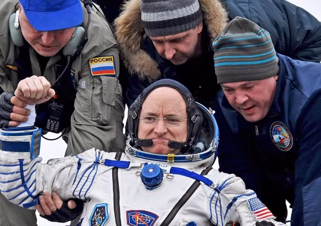 Gioi han cua con nguoi khi bay vao vu tru-Hinh-2