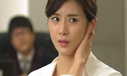 Nghe o sin goi con trai la “chong”, me chong lang lang lam dieu soc...