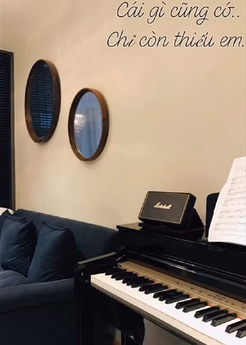 Mới đây, trên trang cá nhân, Vĩnh Thụy đăng tải dòng trạng thái than thở cô đơn: "Cái gì cũng có, chỉ còn thiếu em". Ảnh: VTC