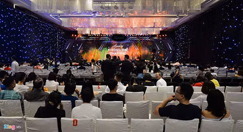 Quang Ha mat 8 ty vi chay cung Viet Xo, su nghiep 19 nam lui hay thang?-Hinh-2