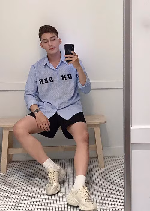 Mới nhất, trên trang cá nhân, Thái Nhựt khoe ảnh đời thường. Có vẻ như, anh không bận tâm đến ồn ào.