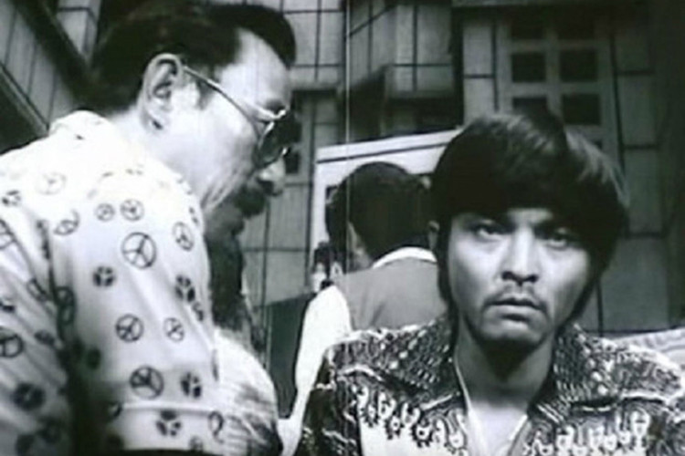 Sau “Nổi gió”, ông tiếp tục có vai diễn để đời trong "Mối tình đầu”. Ảnh: Zing