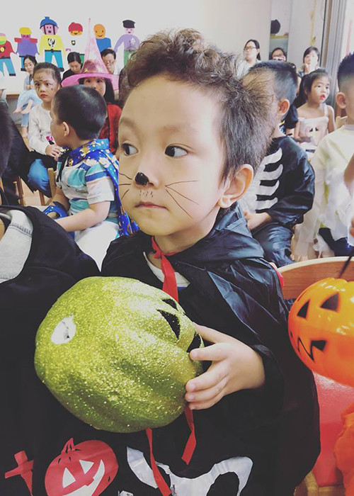 Bé Su Hào - con trai đầu lòng của Tuấn Hưng vô cùng đáng yêu.