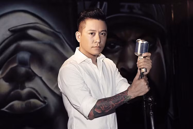 Nói về ai có lỗi trong việc show diễn của Tuấn Hưng bị hủy, đơn vị tổ chức liveshow của Tuấn Hưng cho rằng đó là lỗi của Cung Thể thao Quần Ngựa. Cũng theo đơn vị tổ chức liveshow, phía Cung Thể thao Quần Ngựa đã nhận trách nhiệm. Ảnh: VTV