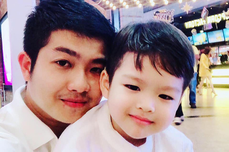 Chồng cũ của Nhật Kim Anh là người nuôi con trai sau khi cả hai ly hôn.