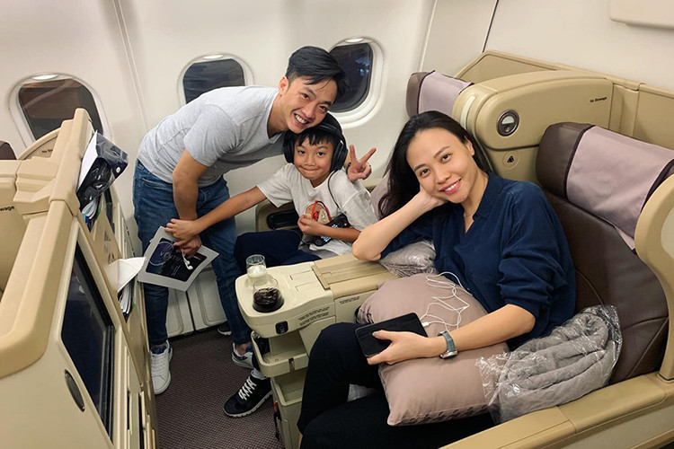 Đàm Thu Trang không có ý định trở lại showbiz. Cô muốn tập trung kinh doanh và chăm sóc tổ ấm của mình.