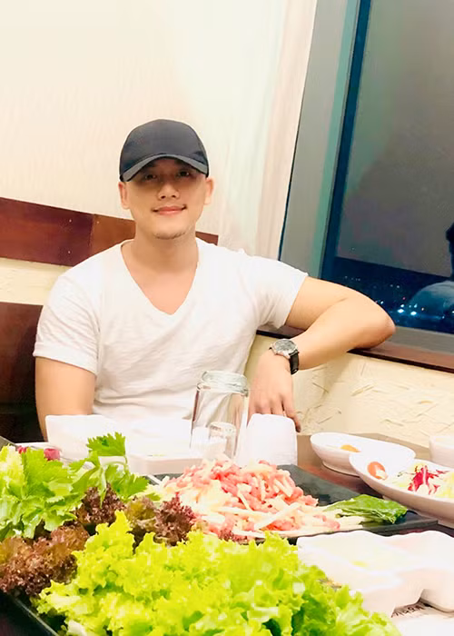 Mỗi khi chia sẻ hình ảnh, Mai Tài Phến lại đón nhận những bình luận về tin đồn hẹn hò Mỹ Tâm.