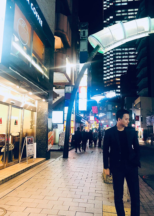 Gần đây, khi Mỹ Tâm tung MV "Anh đợi em được không", Mai Tài Phến bắt trend. "Anh đợi em đến không?", nam diễn viên chia sẻ.