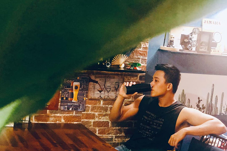 Mới nhất, người tình tin đồn của Mỹ Tâm viết lời thả thính: "Ăn đến sạch bàn mà nàng vẫn chưa đến".