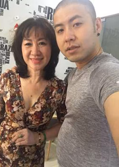 Akira Phan quyết định dao kéo bởi mỗi lần gặp khán giả anh đều bị chê mập đến mức stress cực độ.