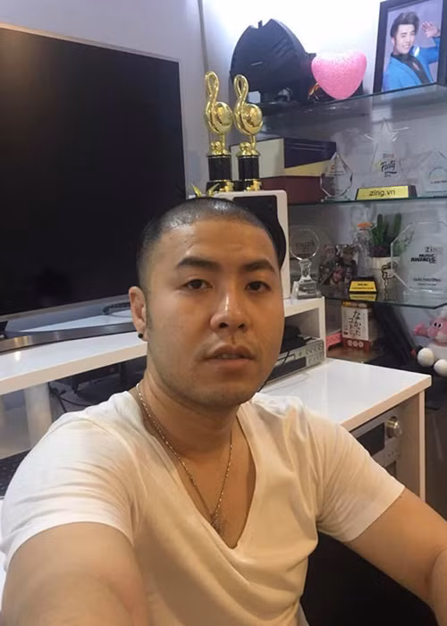 Nam ca sĩ cảm thấy buồn trước những lời chỉ trích vẻ ngoài xuống sắc của mình.