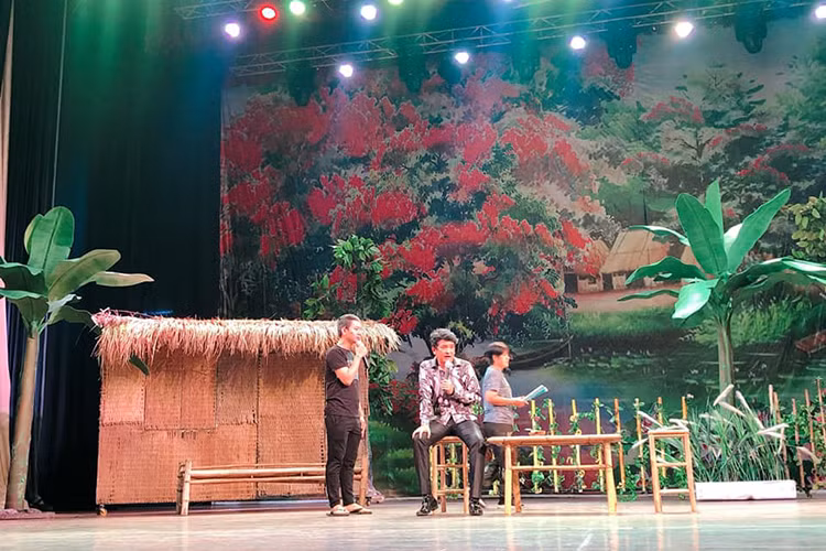 Hoài Lâm hiện hào hứng tham gia hoạt động nghệ thuật sau 1 năm ở ẩn.