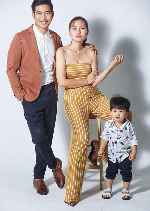 Ngọc Lan hiện chưa lên tiếng về tin đồn tình cảm với Thanh Bình rạn nứt. Xem video "Ngọc Lan chia sẻ tôi đẹp, tôi có quyền". Nguồn Youtube/vtc