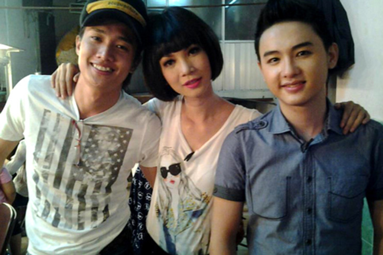 6 năm trước, Quốc Trường và Xuân Lan đã làm việc và chơi chung. Ảnh: Người lao động