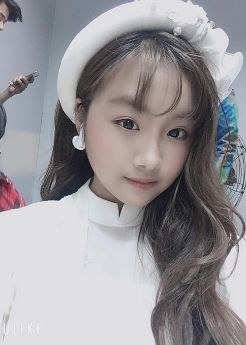 Không chỉ tài năng, Khánh An còn xinh xắn, cao ráo.