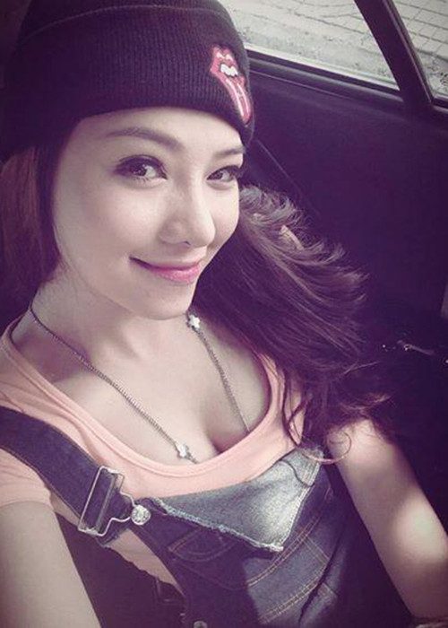 Theo Zing, giữa ồn ào thác loạn ở bar, hot girl Hà thành thẳng thắn chia sẻ ghét hình ảnh tỏ ra ngoan hiền, vì không ai ngoan hiền 100%.