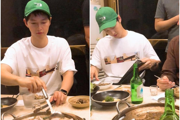 Chồng cũ của Song Hye Kyo cũng dành thời gian gặp gỡ bạn bè hậu ly hôn. Ảnh: Zing