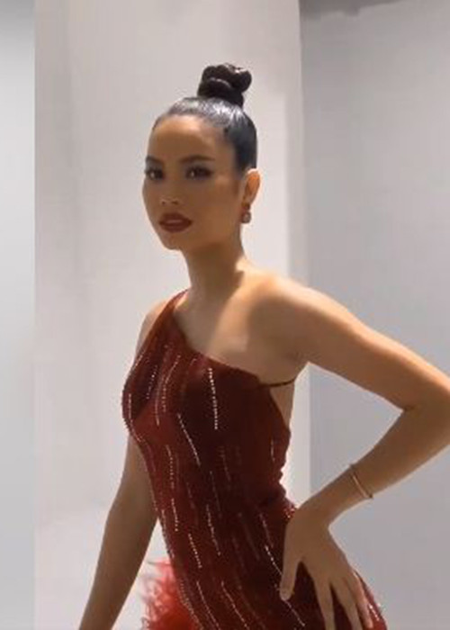 Trước sự lột xác ngoạn mục của H'luăi Hwing, nhiều người cho rằng cô sẽ là gương mặt mà nhiều thí sinh Hoa hậu Hoàn vũ Việt Nam năm nay phải dè chừng.