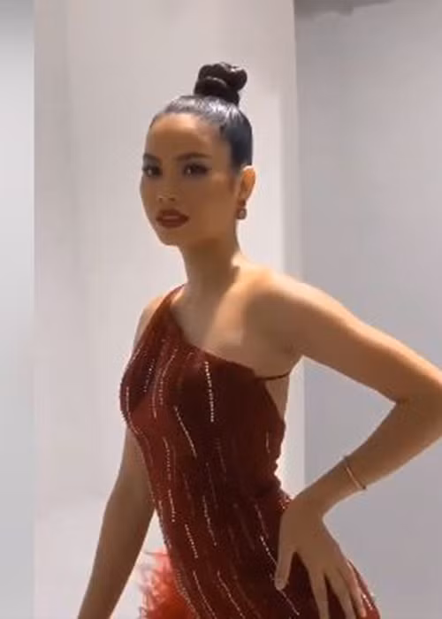 Trước sự lột xác ngoạn mục của H'luăi Hwing, nhiều người cho rằng cô sẽ là gương mặt mà nhiều thí sinh Hoa hậu Hoàn vũ Việt Nam năm nay phải dè chừng.