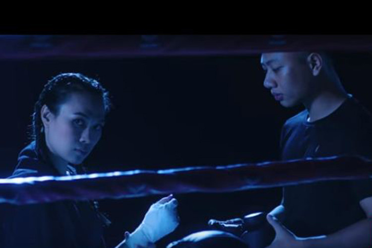 Ballad vốn là dòng nhạc sở trường của Mỹ Tâm nên giọng hát của cô trong MV mới chinh phục được người yêu nhạc.