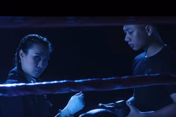 Ballad vốn là dòng nhạc sở trường của Mỹ Tâm nên giọng hát của cô trong MV mới chinh phục được người yêu nhạc.