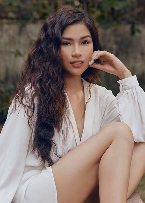 Kết quả sự nỗ lực tập luyện của Nguyễn Thị Thành là vóc dáng săn chắc thu hút ánh nhìn.