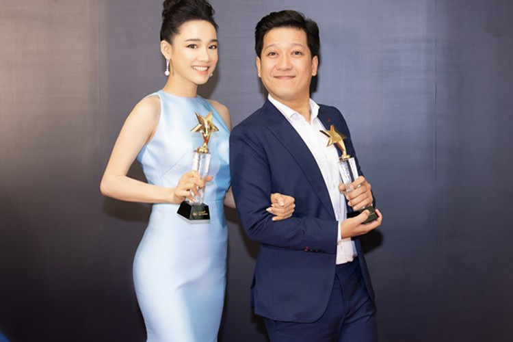 Trường Giang lại khen Nhã Phương dù bận rộn vẫn dành thời gian để chăm lo cho gia đình và cùng anh vào bếp. Ảnh: FBNV