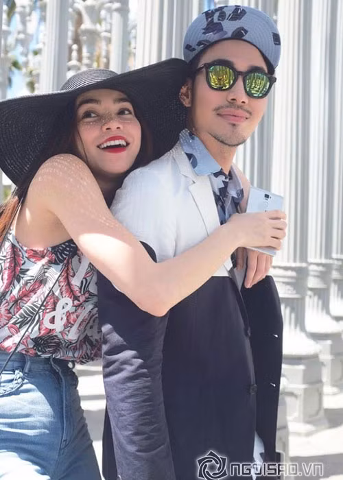 Lý Quí Khánh - người em thân thiết của Hà Hồ bức xúc trước loạt tin đồn thất thiệt về Hà Hồ. Lý Quí Khánh khẳng định đàn chị "bận quá không thèm hát", chứ không hề có chuyện Hồ Ngọc Hà ế show hay hết thời như lời đồn.