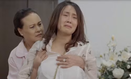 Chi mot canh say, Hong Diem lai gay sot man anh