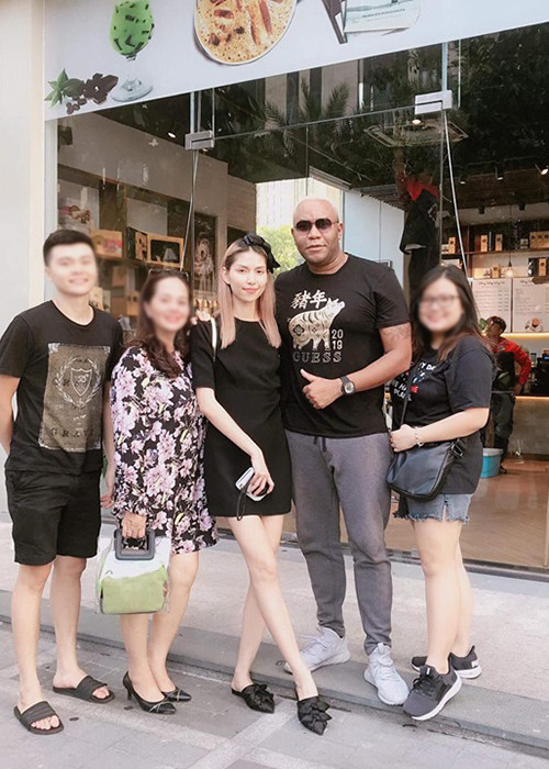 Người hâm mộ Thùy Dương mong cô và bạn trai ngoại quốc sớm về chung một nhà.