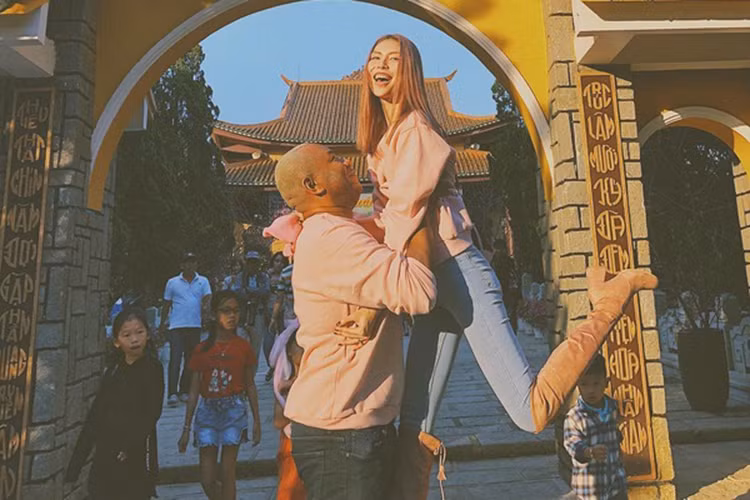 Thùy Dương và bạn trai luôn tin tưởng lẫn nhau.