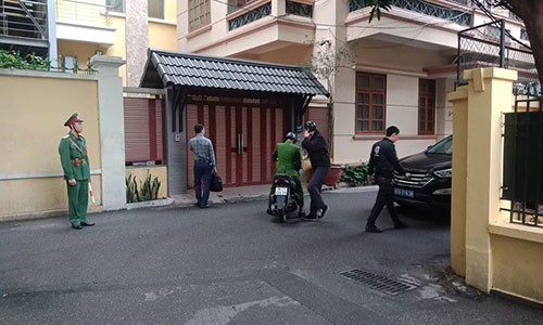 Ke bien nha, tai khoan cua hai cuu bo truong Nguyen Bac Son, Truong Minh Tuan