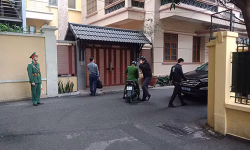 Ke bien nha, tai khoan cua hai cuu bo truong Nguyen Bac Son, Truong Minh Tuan