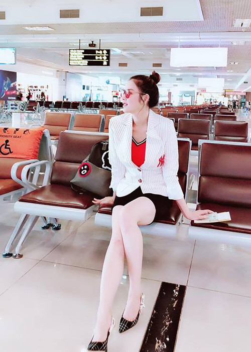 Cựu đại sứ Du lịch Việt Nam không công khai danh tính và hình ảnh người bạn trai lâu năm của mình khiến fan vô cùng tò mò bạn trai của Lý Nhã Kỳ là ai.