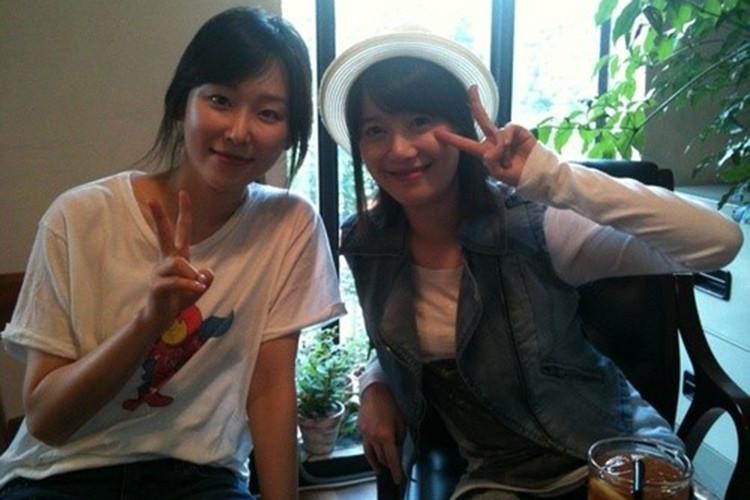 Goo Hye Sun và Seo Hyun Jin quen biết nhau từ khi Seo Hyun Jin trong nhóm nhạc M.I.L.K.
