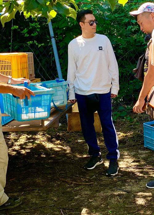 Nam diễn viên tỏ ra tự tin với diện mạo mới mặc những lời khen chê từ dư luận.