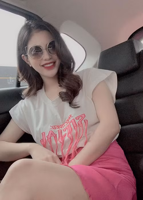 Trần Hương cho biết, công việc kinh doanh online của cô khá suôn sẻ nhờ được mọi người ủng hộ.