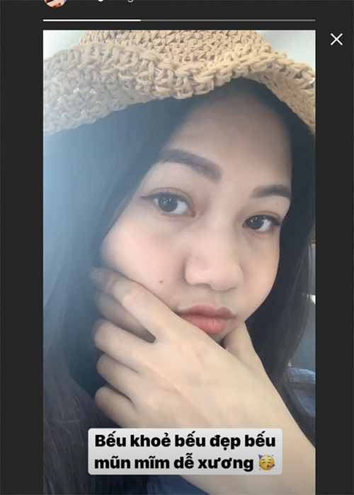 Thanh Tú còn đăng bức ảnh mặt tròn vo kèm lời bình luận: "Béo khỏe, béo đẹp, béo mũm mĩm, dễ thương" để đáp trả.