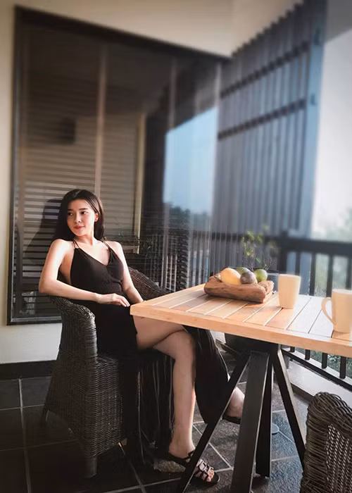 Để giữ được số đo ba vòng chuẩn, Cao Thái Hà áp dụng chế độ ăn kiêng và tập thể dục thường xuyên.