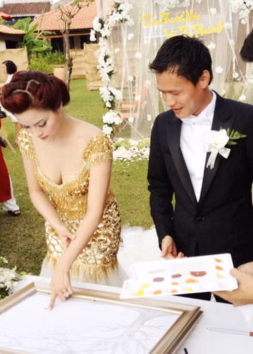 Theo VTC, ông xã của Vũ Thu Phương không chỉ giàu có mà còn có gia thế khủng. Ảnh: Dân Việt