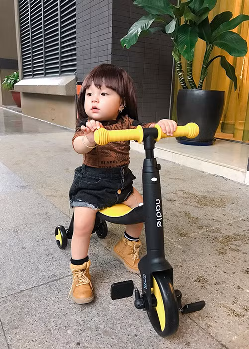 Con gái của Trà Ngọc Hằng thừa hưởng nhiều nét đẹp của mẹ.