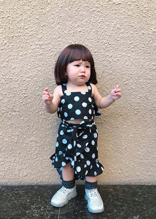 Bé Sophia có vẻ ngoài bụ bẫm, đáng yêu. Nhiều người khen cô nhóc xinh như búp bê lai Tây.