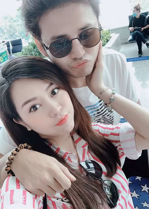 Anh Tài hết mực chiều chuộng Vũ Ngọc Ánh.