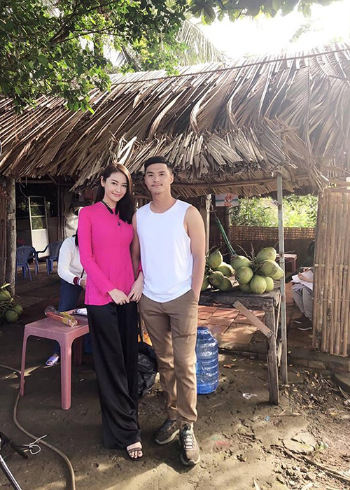 Tháng 2/2019, xuất hiện trong “Vu quy đại náo”, Linh Chi và Lâm Vinh Hải khiến bộ phim bị một số khán giả tẩy chay.