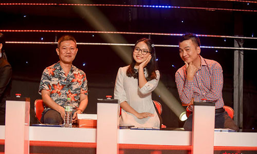 Phuong My Chi 16 tuoi lam giam khao Giong hat Viet nhi: Tai sao khong?