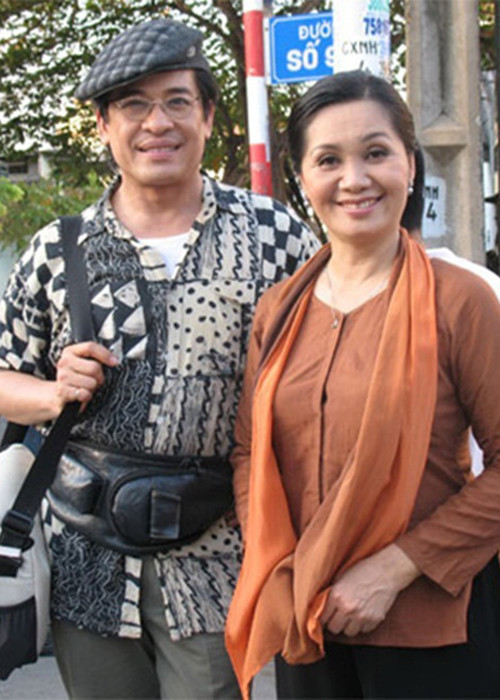 Khi học tại trường Nghệ thuật Sân khấu TPHCM, Xuân Hương là bạn cùng lớp của Thanh Bạch. Năm 1978, trường có hai suất học bổng đi học đạo diễn ở Liên Xô, cả hai cùng được chọn. Tuy nhiên, sau đó, chỉ còn một suất và Thanh Bạch được cử đi. Ảnh: Dân Việt