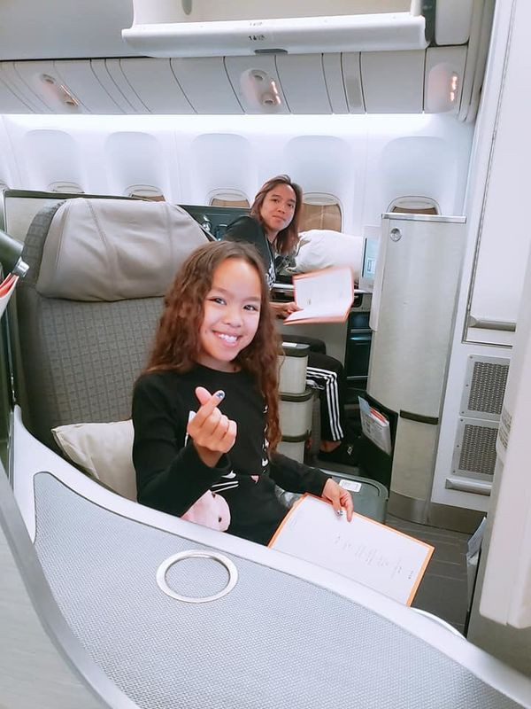 Con gai Viet Huong khien nhieu nguoi tram tro vi ve ngoai cang lon cang giong bo nhu duc-Hinh-5