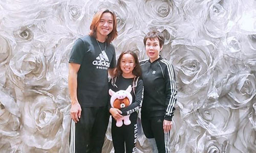 Con gai Viet Huong khien nhieu nguoi tram tro vi ve ngoai cang lon cang giong bo nhu duc-Hinh-7