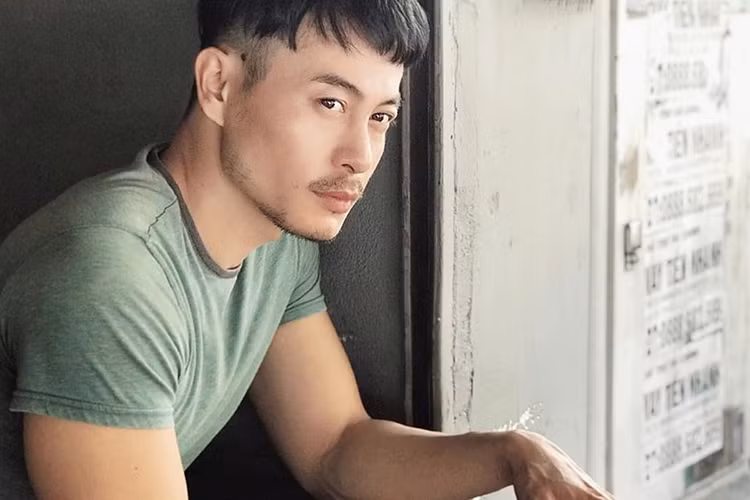 Trương Thanh Long là nhà thiết kế, stylist, người mẫu, diễn viên.